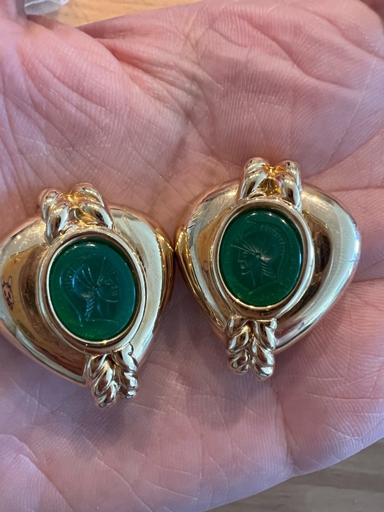 Vintage Jewelry - Vintage Gold Tone Green Cameo Heart Earrings Roman Warrior Cameo Clip-On